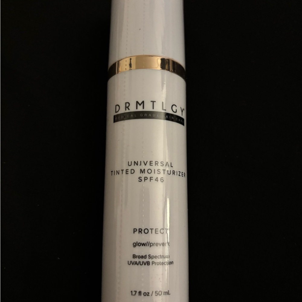 DRMTLGY Universal Tinted Moisturizer SPF 46 - White